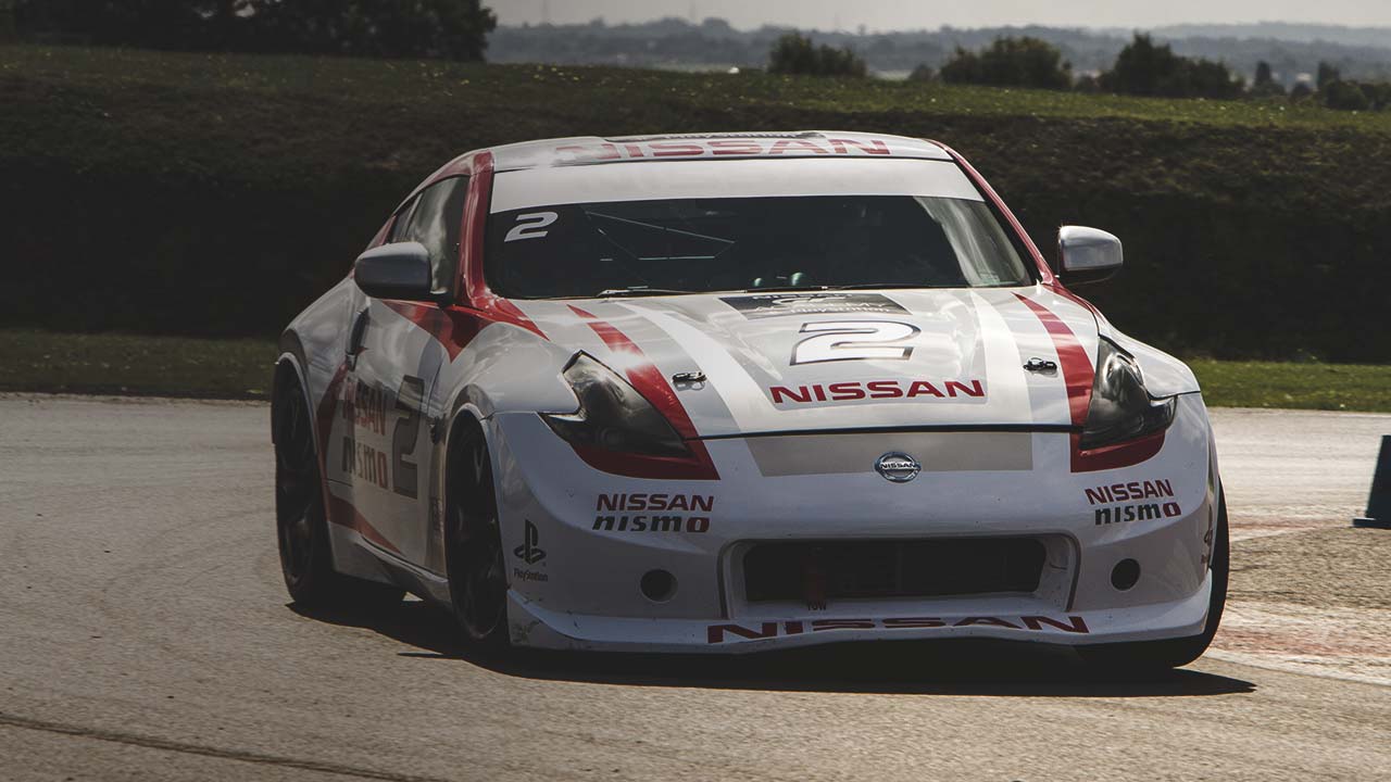 Nissan 370Z Nismo Racing | The Cars of Nissan GT Academy