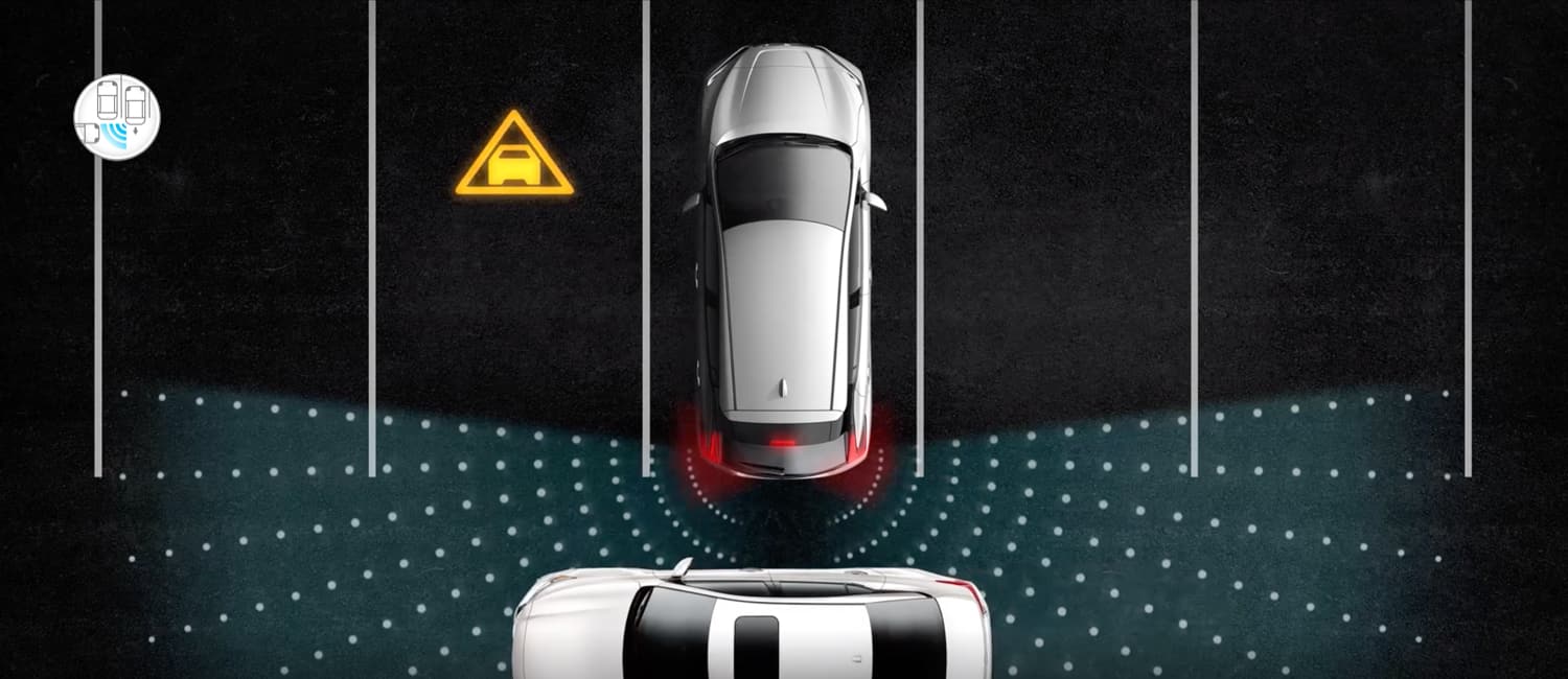 Nissan LEAF Rear Cross Traffic Alert